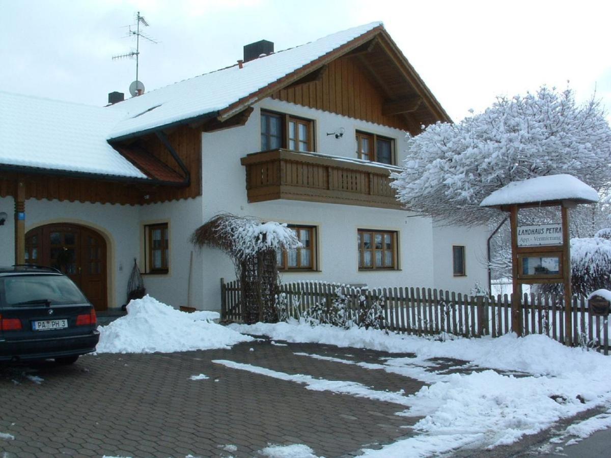 Landhaus Petra บาดฟึสซิง ภายนอก รูปภาพ